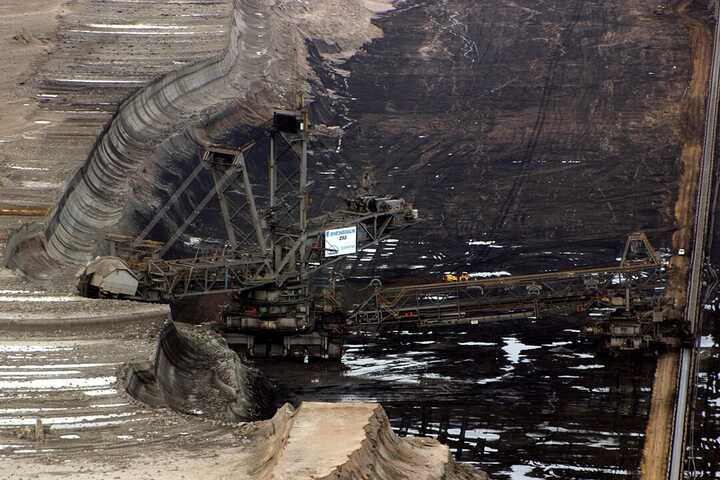 Photo du Bagger 293, une excavatrive de la taille de la tour Eiffel